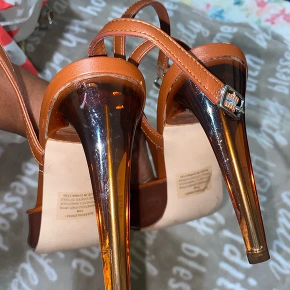 Steve Madden Nude, clear shoes - Picture 3 of 4